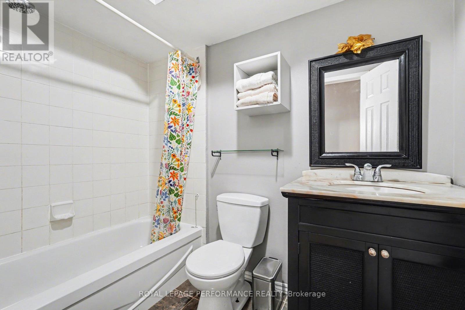606 Tanguay Court, Ottawa, Ontario  K2L 3X3 - Photo 17 - X13060666