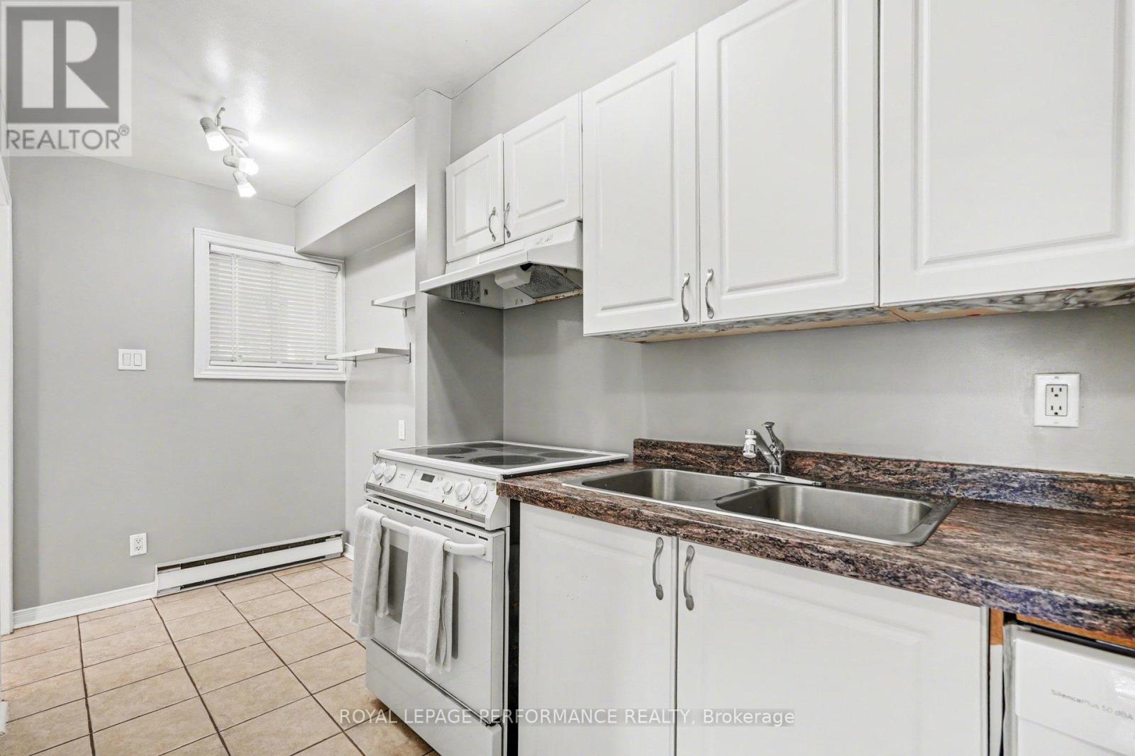 606 Tanguay Court, Ottawa, Ontario  K2L 3X3 - Photo 9 - X13060666