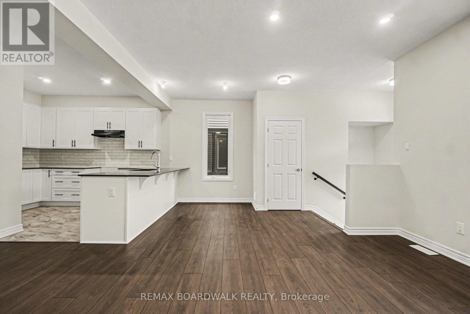 83 Ryan Reynolds Way, Ottawa, Ontario  K4A 5T4 - Photo 7 - X13060902