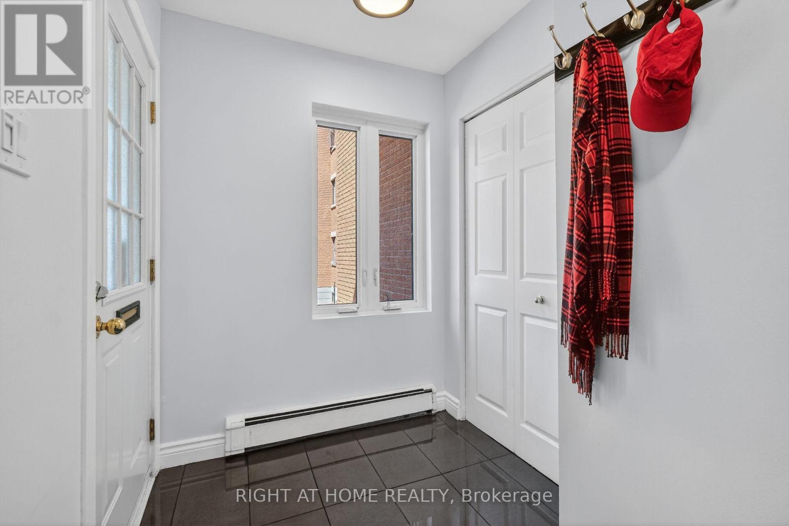 43 Crispin Private, Ottawa, Ontario  K1K 2T7 - Photo 2 - X13061184