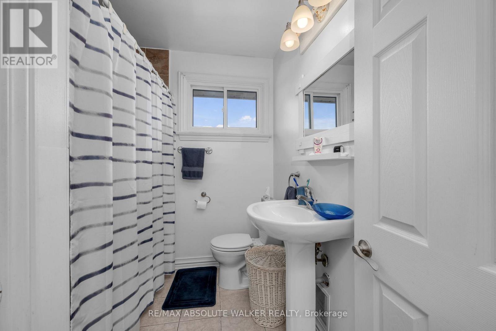 144 Viewmount Drive, Ottawa, Ontario  K2G 3B7 - Photo 14 - X13061302
