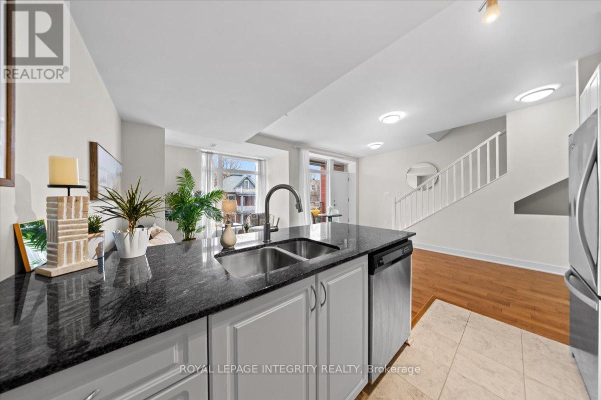 9 - 78 Holmwood Avenue, Ottawa, Ontario  K1S 2P1 - Photo 6 - X13061338
