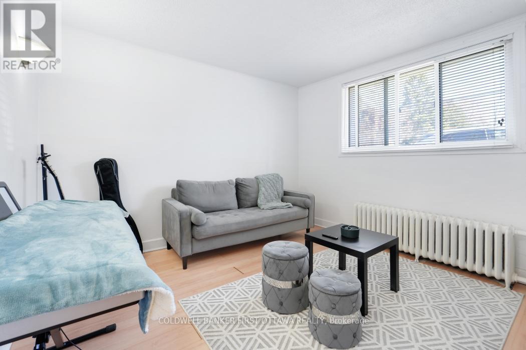 95 Barrette Street, Ottawa, Ontario  K1L 8A2 - Photo 3 - X13061458
