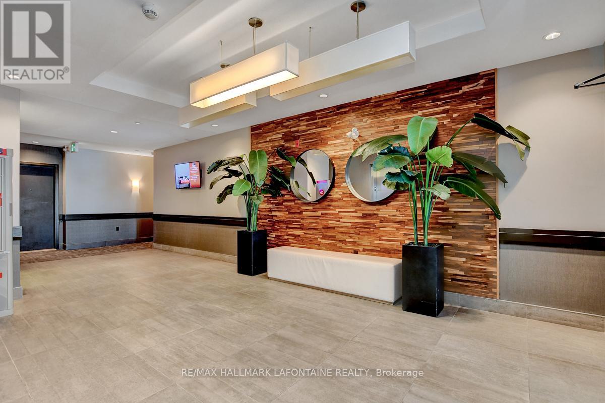 114 - 120 Prestige Circle, Ottawa, Ontario  K4A 1B4 - Photo 3 - X13061494