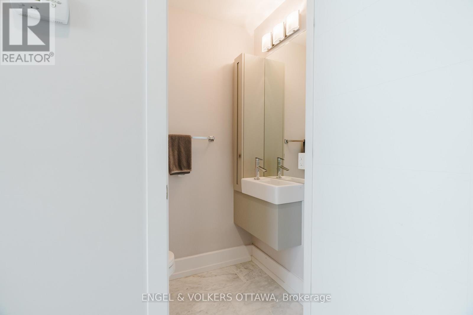 207 - 197 Lisgar Street, Ottawa, Ontario  K2P 0C3 - Photo 13 - X13061622