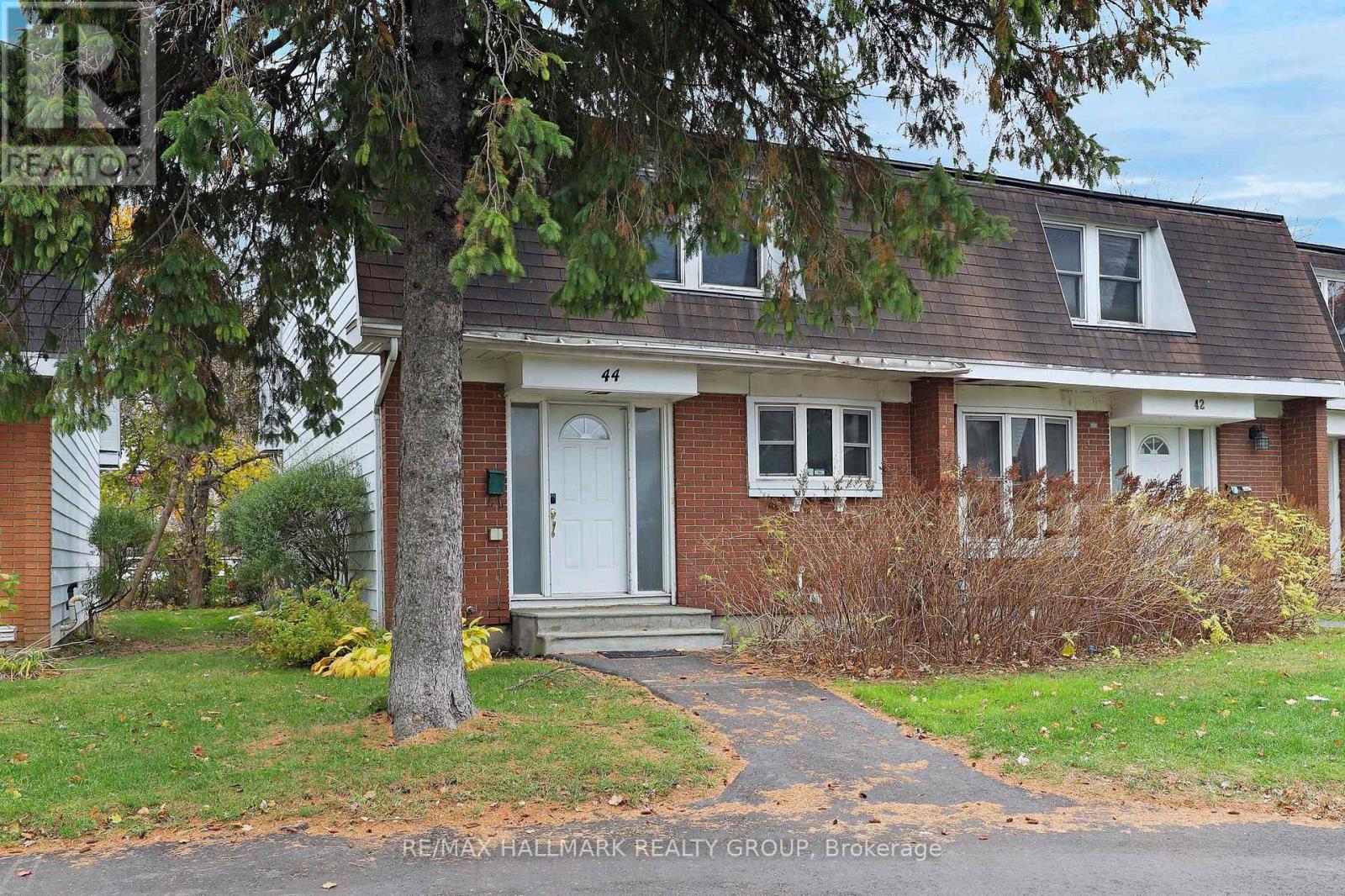 44 - 920 DYNES ROAD, Ottawa, Ontario