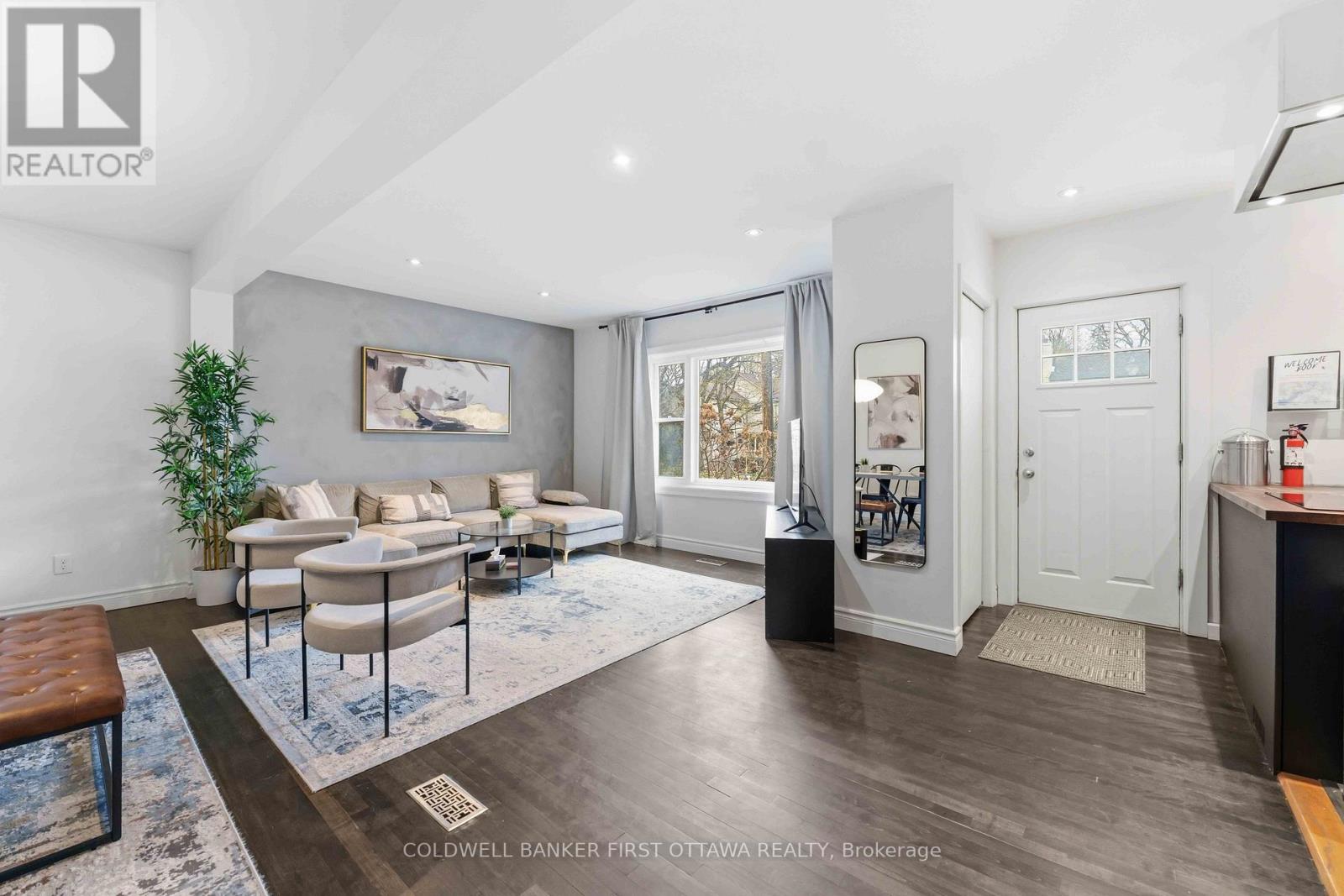 260 Keyworth Avenue, Ottawa, Ontario  K1Y 0G1 - Photo 2 - X13062420