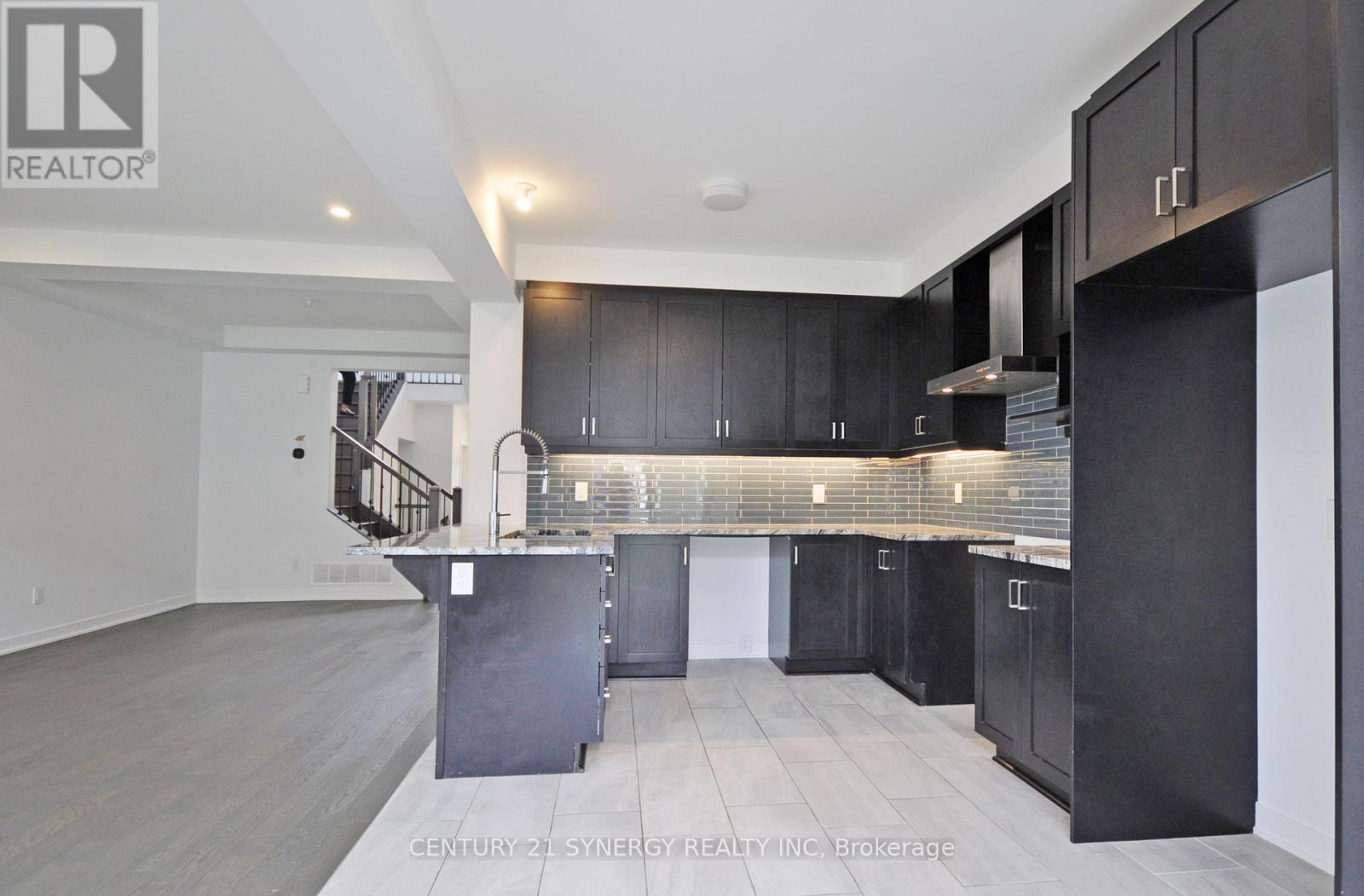 284 Ormiston Crescent, Ottawa, Ontario  K2J 7E4 - Photo 9 - X13062572