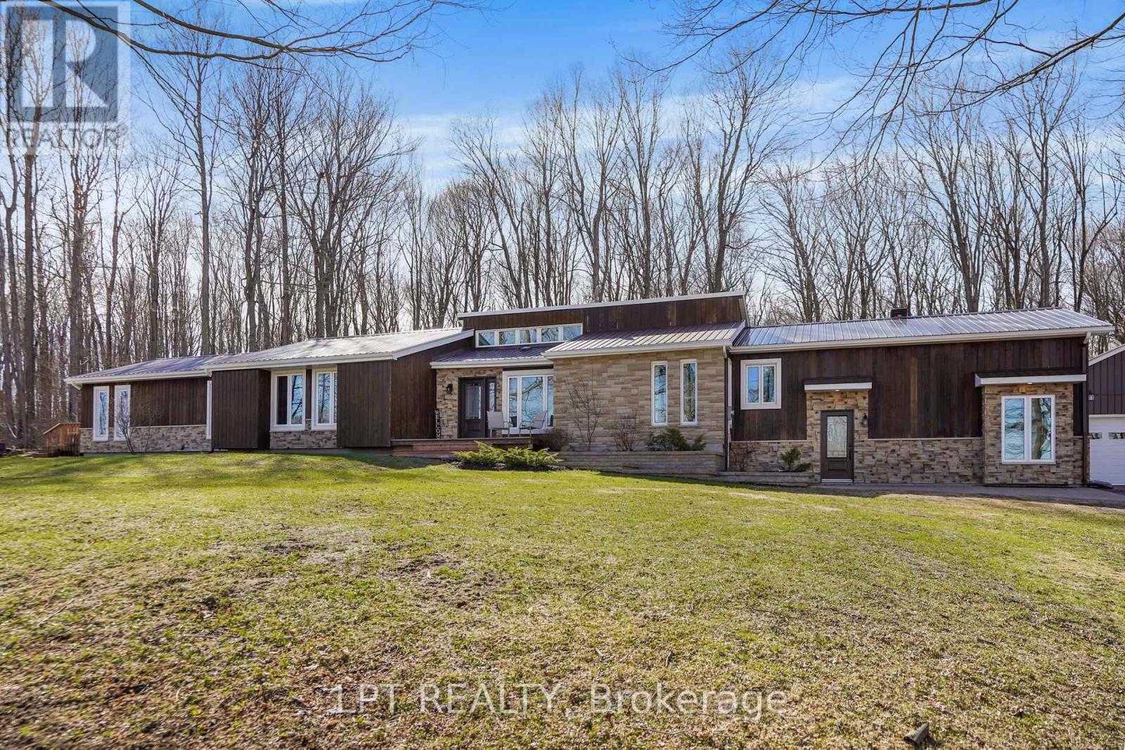 8180 GIBBS ROAD, East Hawkesbury, Ontario