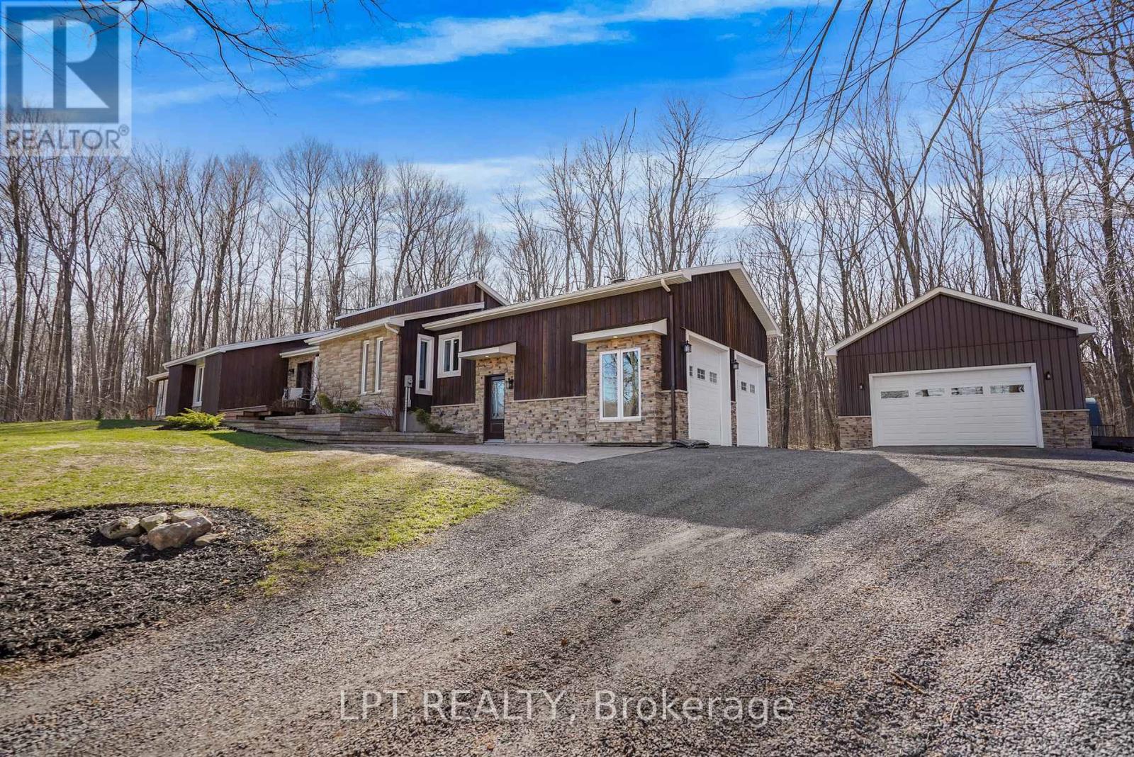 8180 Gibbs Road, East Hawkesbury, Ontario  K0B 1M0 - Photo 2 - X13062784