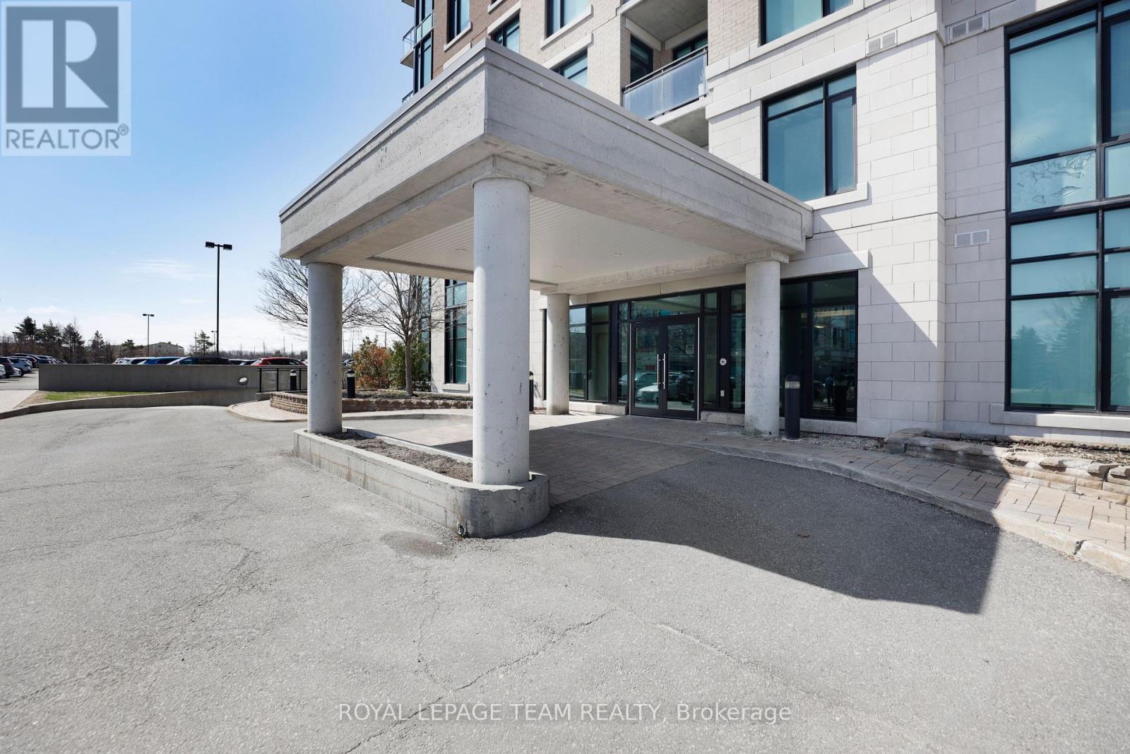 202 - 100 Roger Guindon Avenue, Ottawa, Ontario  K1G 3Z7 - Photo 3 - X13063650