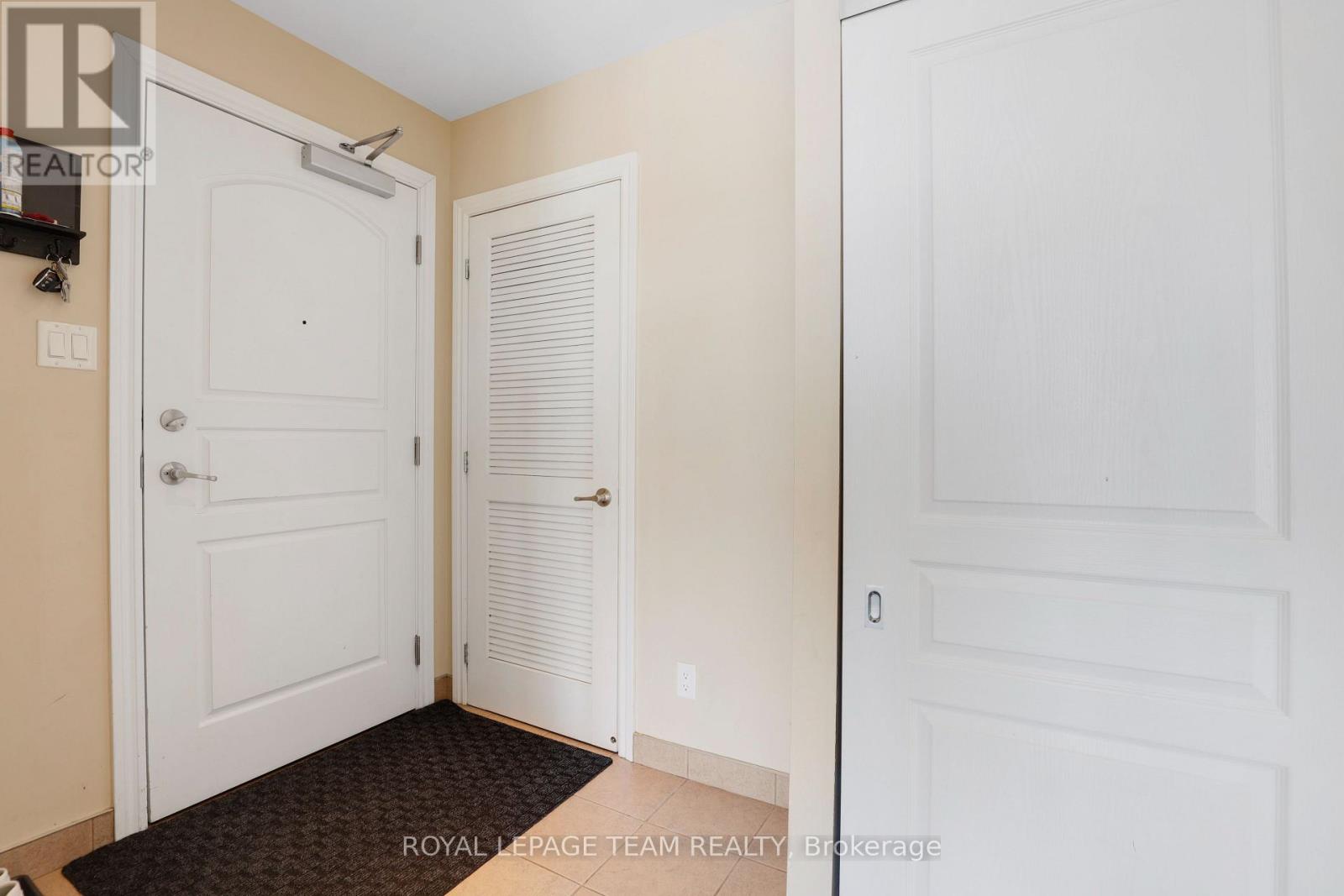 202 - 100 Roger Guindon Avenue, Ottawa, Ontario  K1G 3Z7 - Photo 7 - X13063650