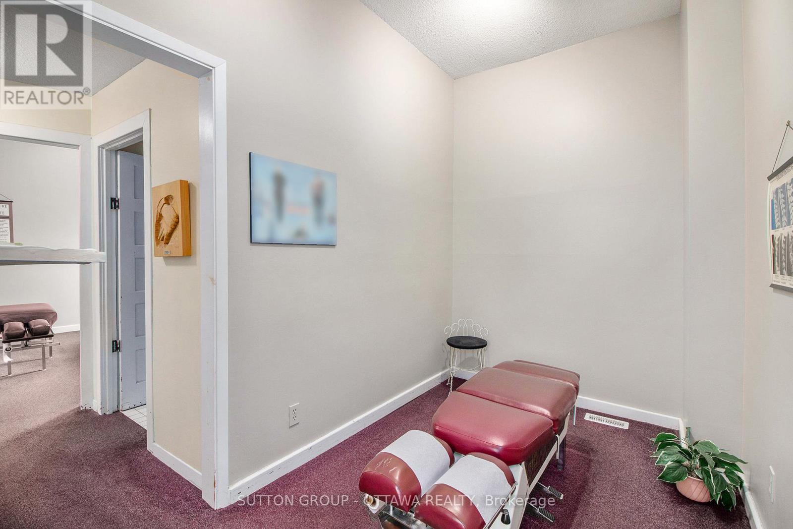 397 Montreal Road, Ottawa, Ontario  K1L 8K7 - Photo 9 - X13064428