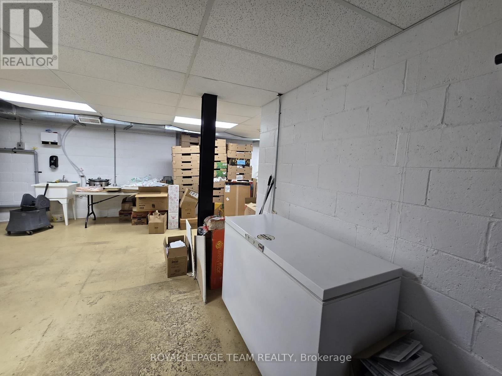 274 Elgin Street, Ottawa, Ontario  K2P 0J4 - Photo 12 - X13064496