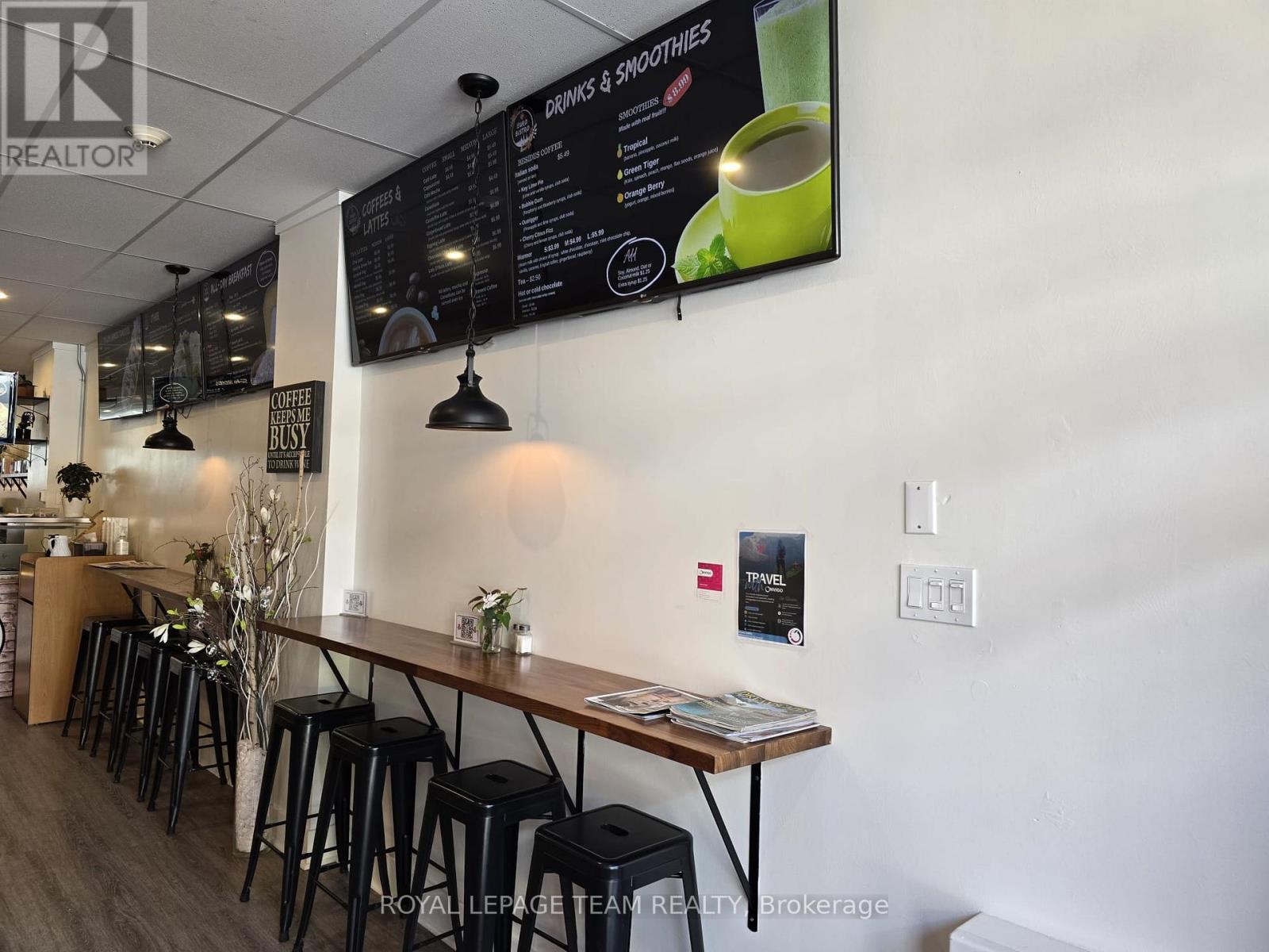274 Elgin Street, Ottawa, Ontario  K2P 0J4 - Photo 3 - X13064496
