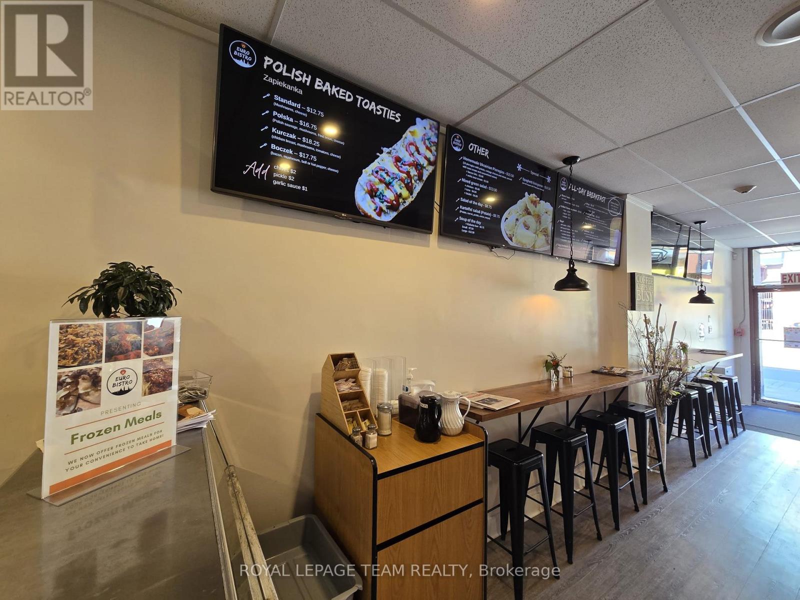 274 Elgin Street, Ottawa, Ontario  K2P 0J4 - Photo 4 - X13064496