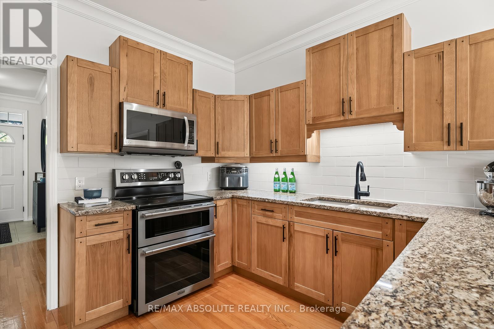 1801 Rocklane Drive, Ottawa, Ontario  K2W 1B5 - Photo 10 - X13065390