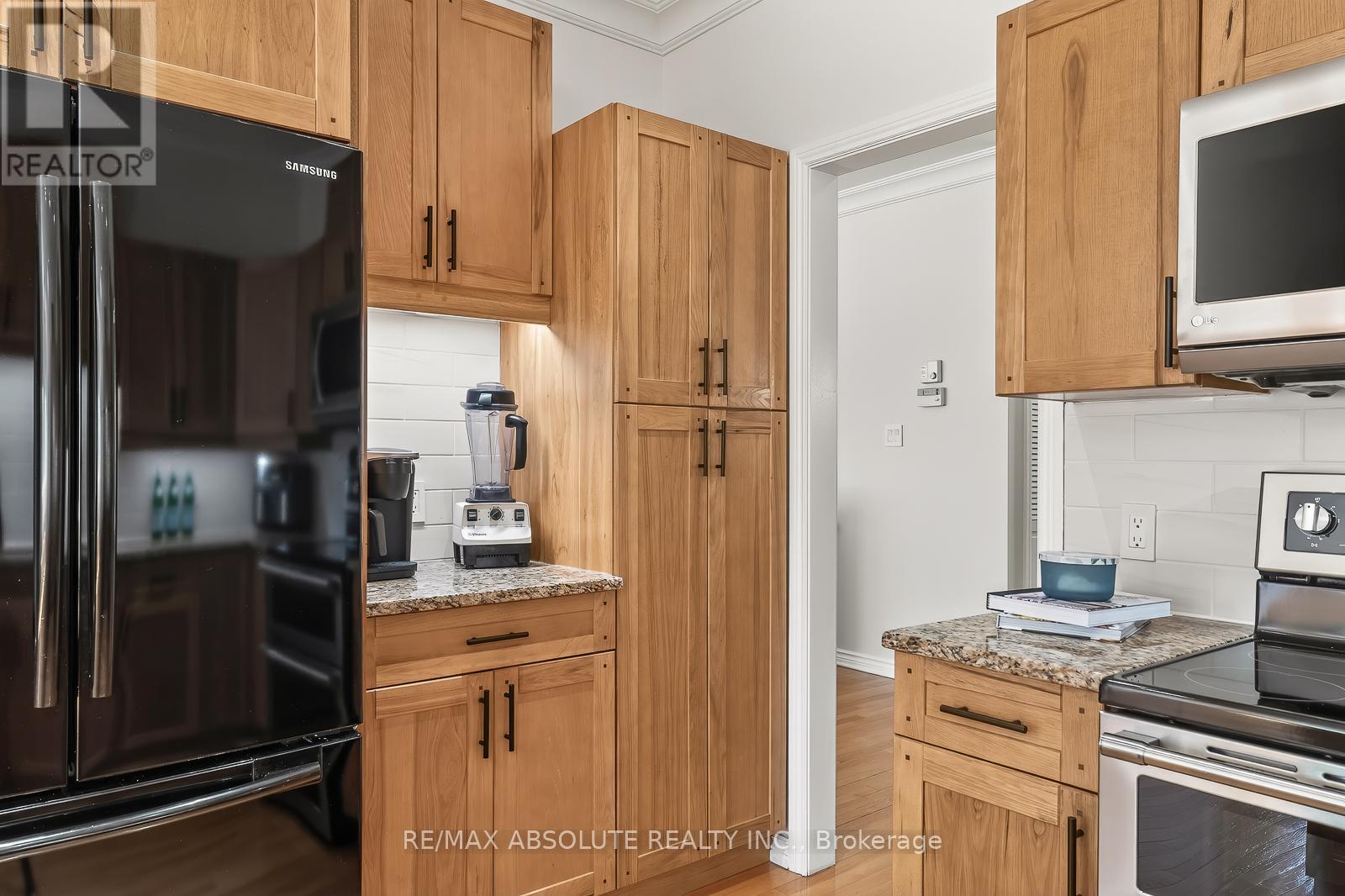 1801 Rocklane Drive, Ottawa, Ontario  K2W 1B5 - Photo 13 - X13065390