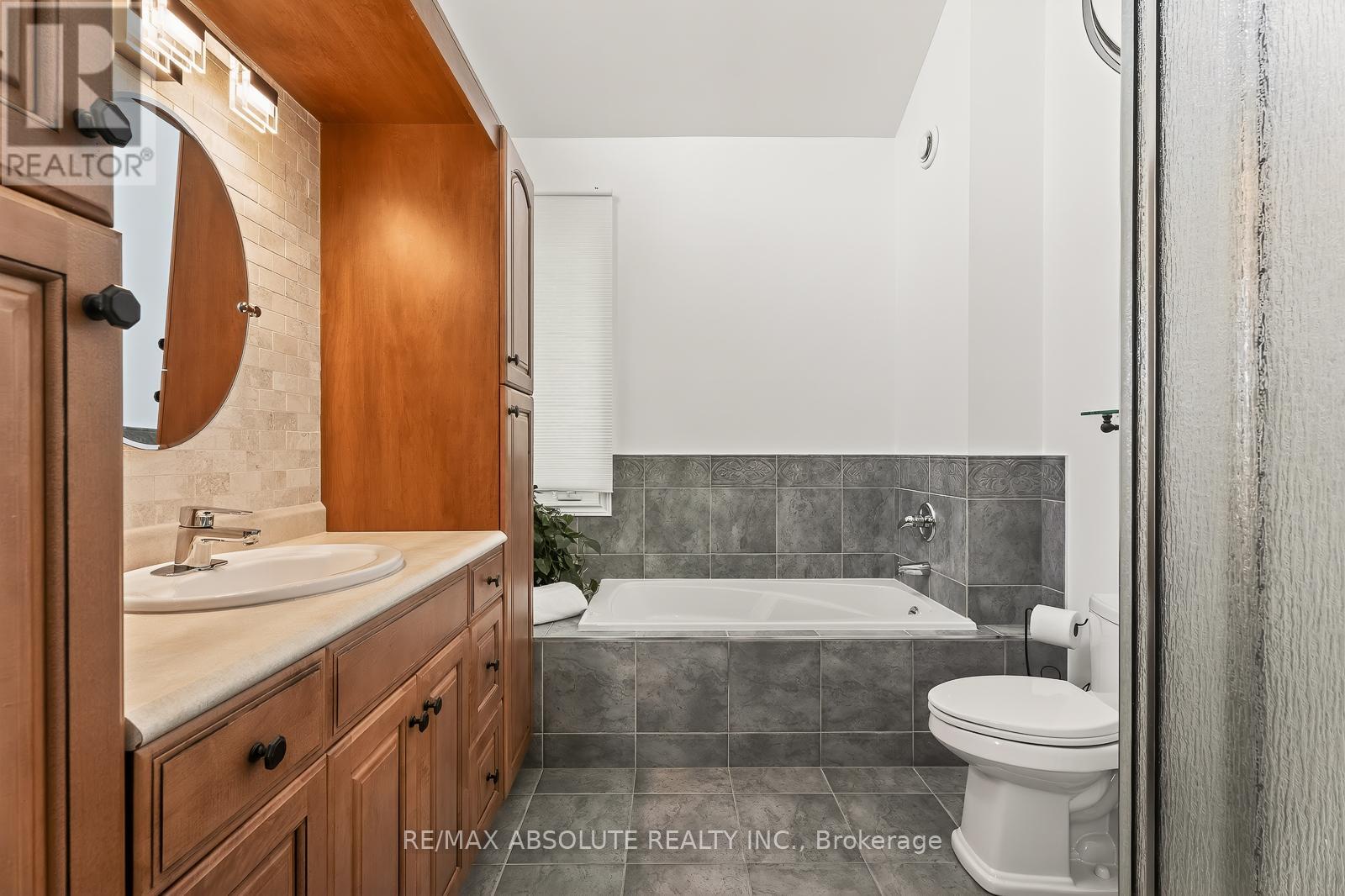 1801 Rocklane Drive, Ottawa, Ontario  K2W 1B5 - Photo 33 - X13065390