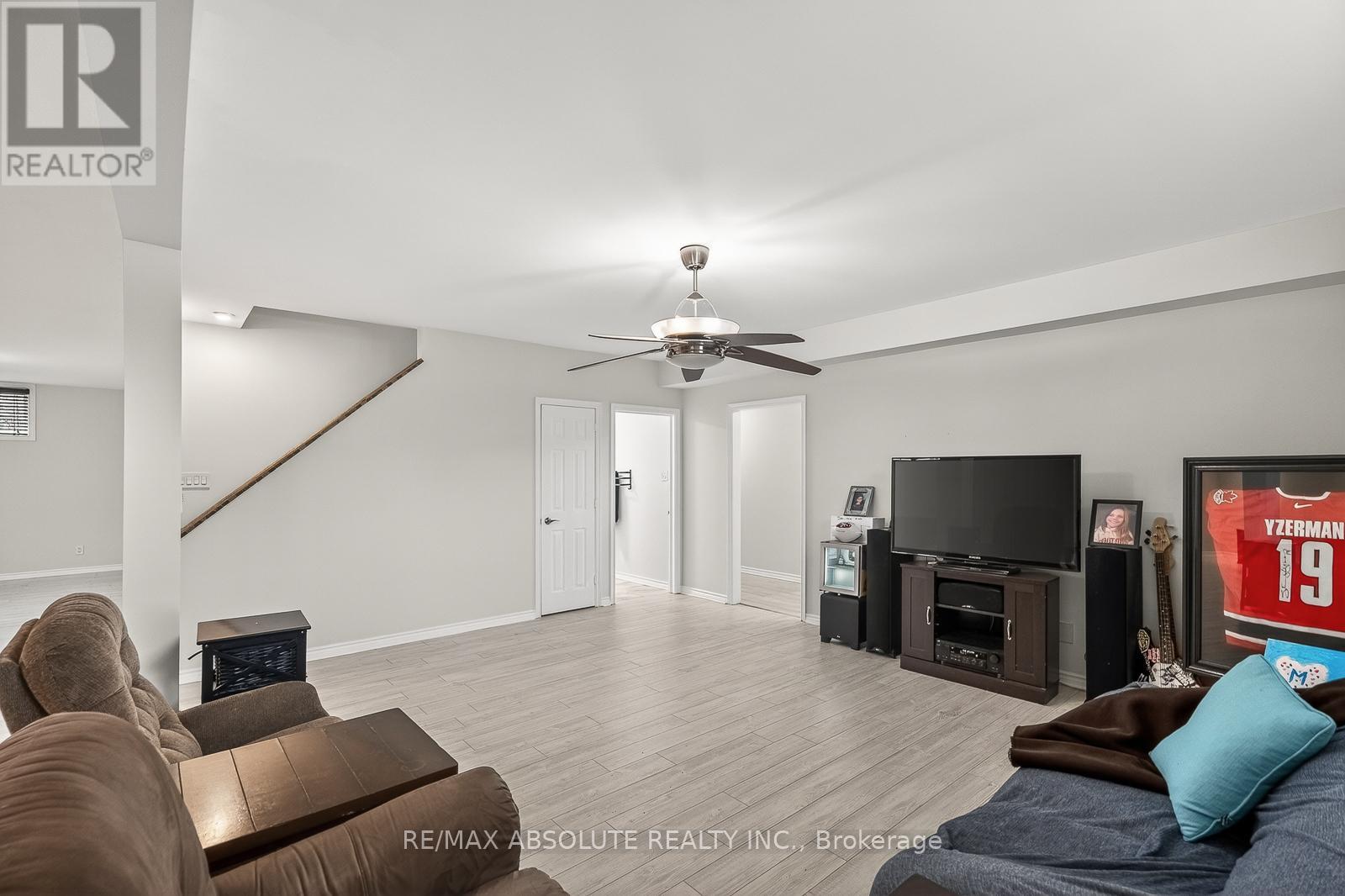 1801 Rocklane Drive, Ottawa, Ontario  K2W 1B5 - Photo 41 - X13065390