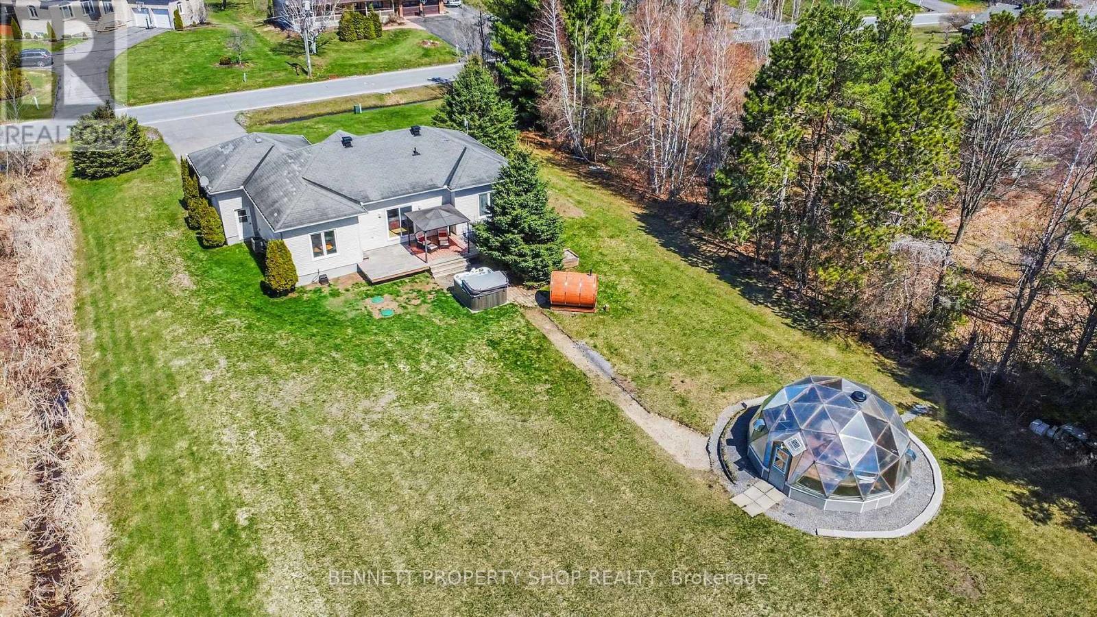 2030 Kingsley Street, Clarence-Rockland, Ontario  K0A 1E0 - Photo 2 - X13065450