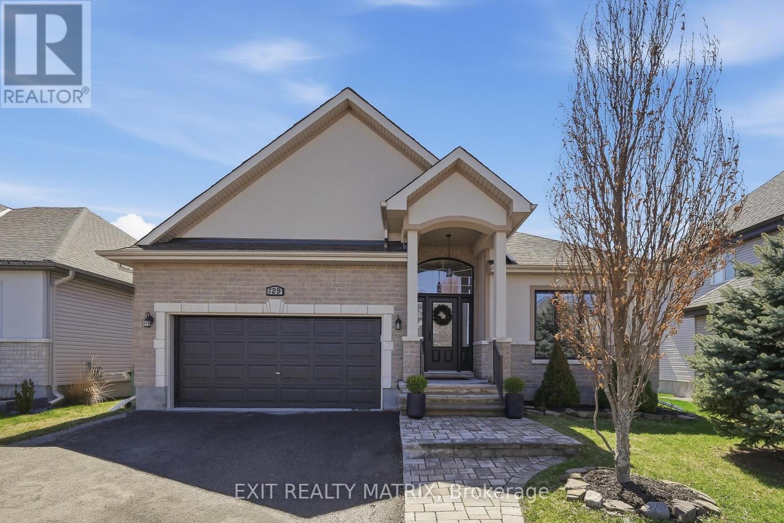 129 ABBEY CRESCENT, Russell, Ontario