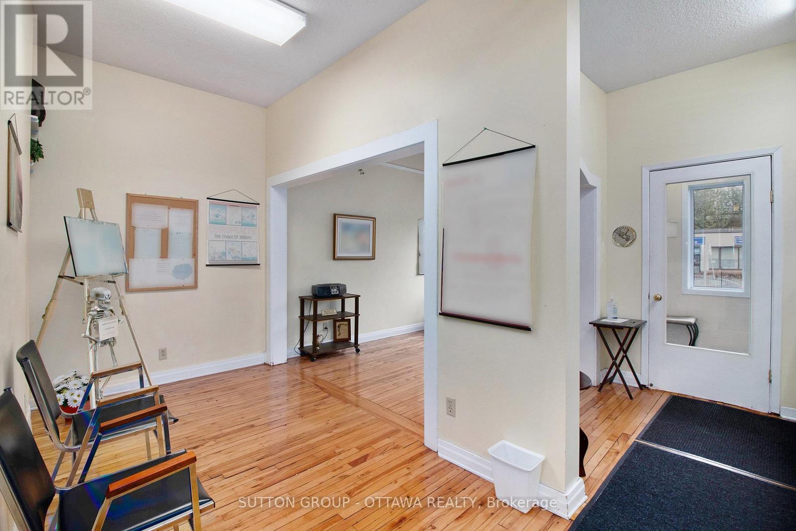 397 Montreal Road, Ottawa, Ontario  K1L 8K7 - Photo 5 - X13066134