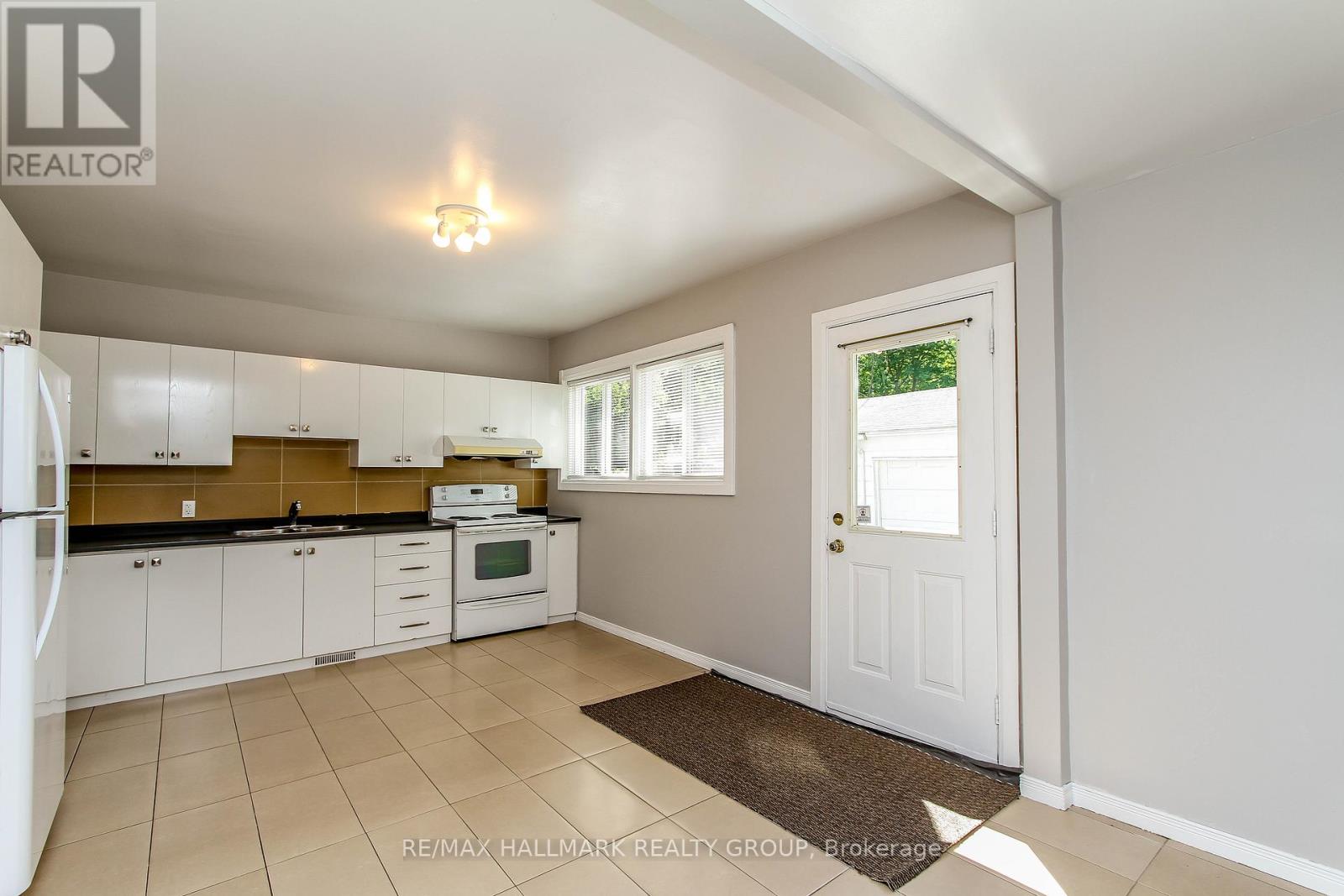 448 Pleasant Park Road, Ottawa, Ontario  K1H 5N1 - Photo 16 - X13066192
