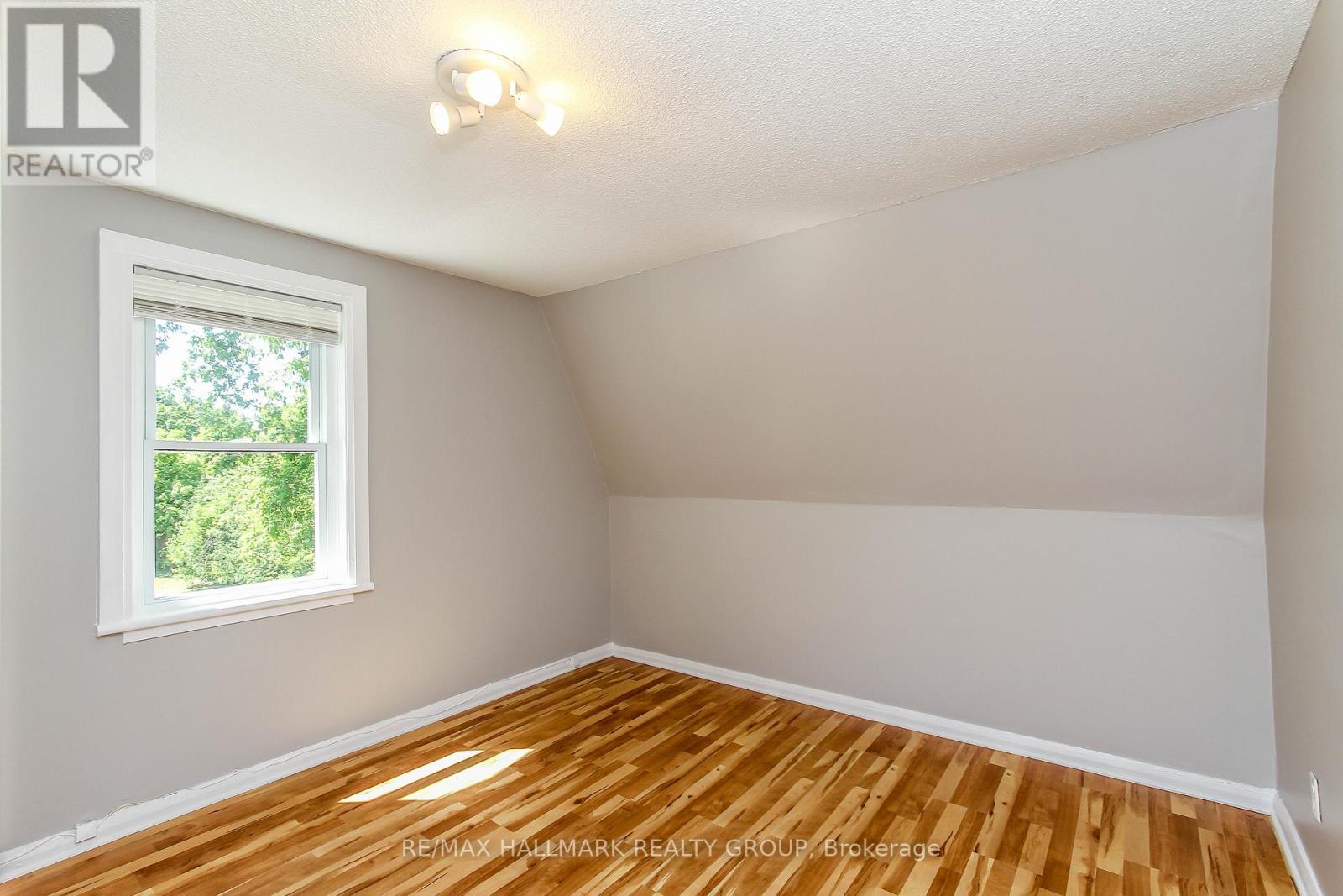 448 Pleasant Park Road, Ottawa, Ontario  K1H 5N1 - Photo 18 - X13066192