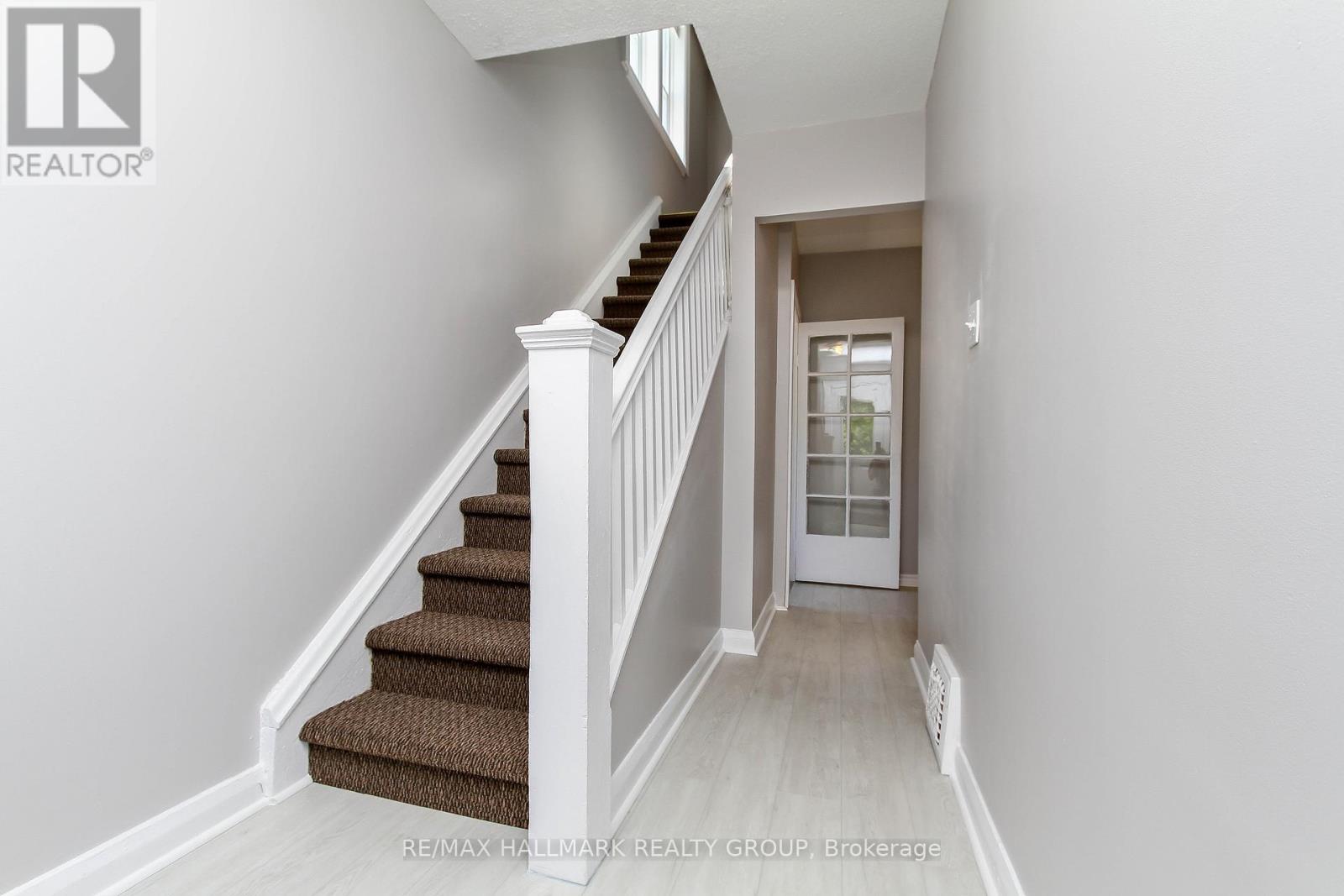 448 Pleasant Park Road, Ottawa, Ontario  K1H 5N1 - Photo 3 - X13066192