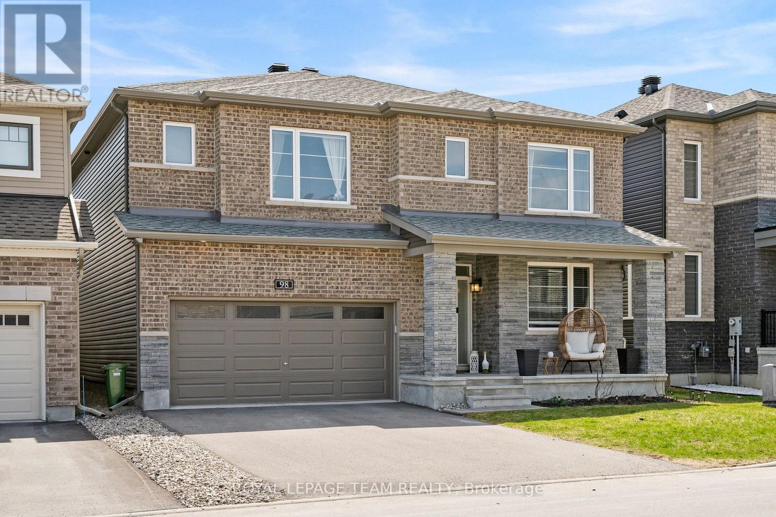 98 Ralph Erfle Way, Ottawa, Ontario  K2J 6W2 - Photo 2 - X13066668