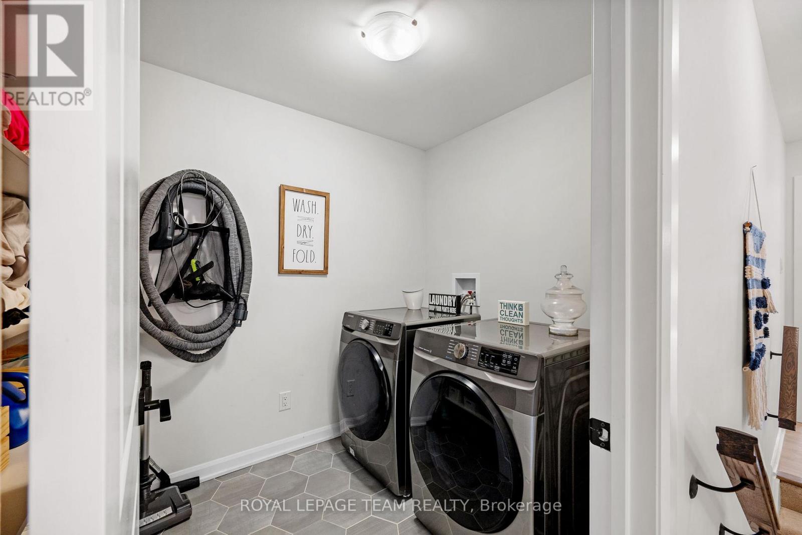 98 Ralph Erfle Way, Ottawa, Ontario  K2J 6W2 - Photo 21 - X13066668