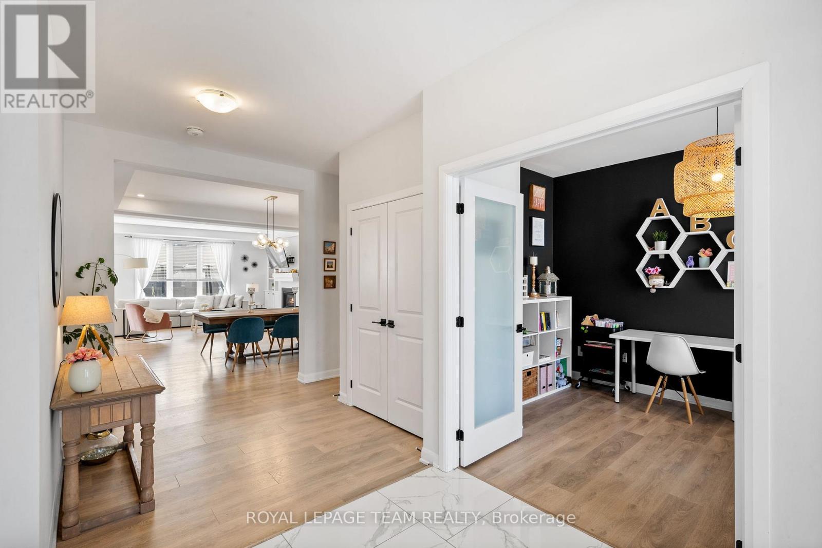 98 Ralph Erfle Way, Ottawa, Ontario  K2J 6W2 - Photo 5 - X13066668