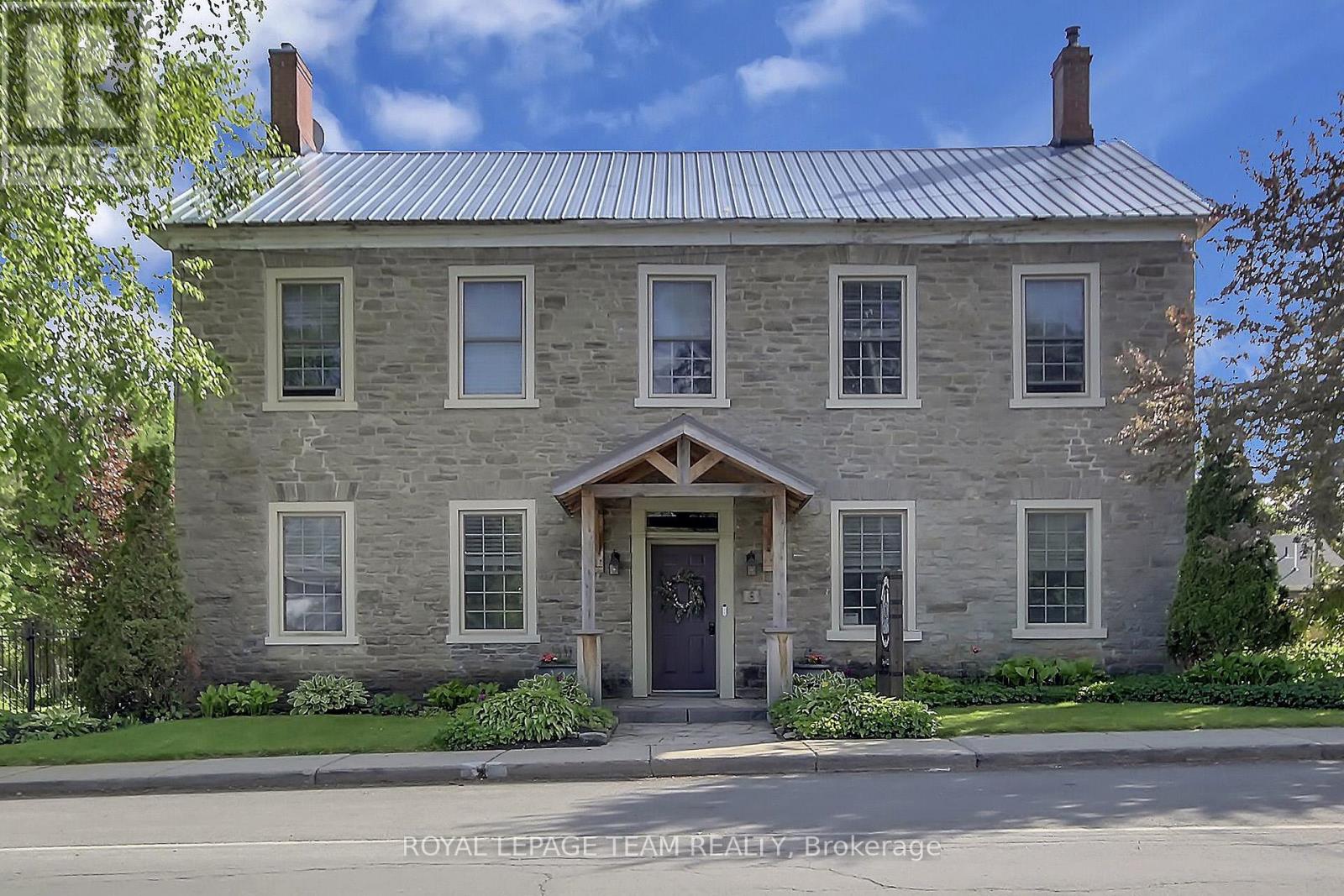 6 Spencer Street S, Edwardsburgh/cardinal, Ontario  K0E 1X0 - Photo 2 - X13066776