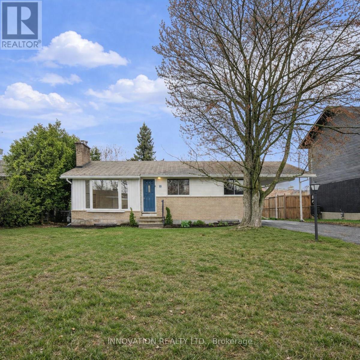 B - 21 PARKSIDE CRESCENT, Ottawa, Ontario