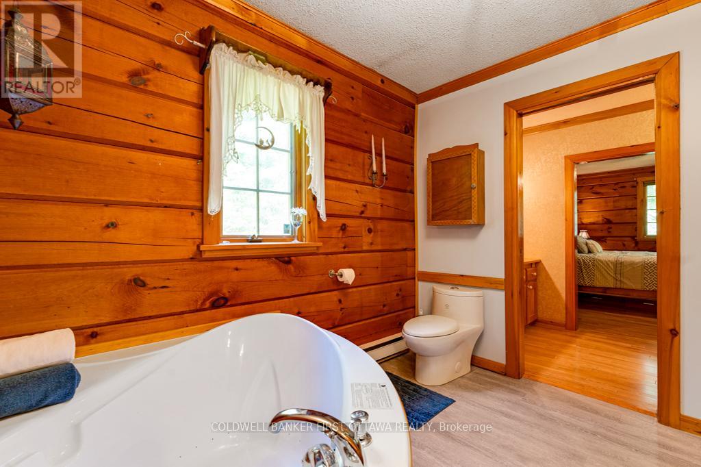 1102 Ebbs Bay Road, Drummond/north Elmsley, Ontario  K7C 0C5 - Photo 19 - X13066972