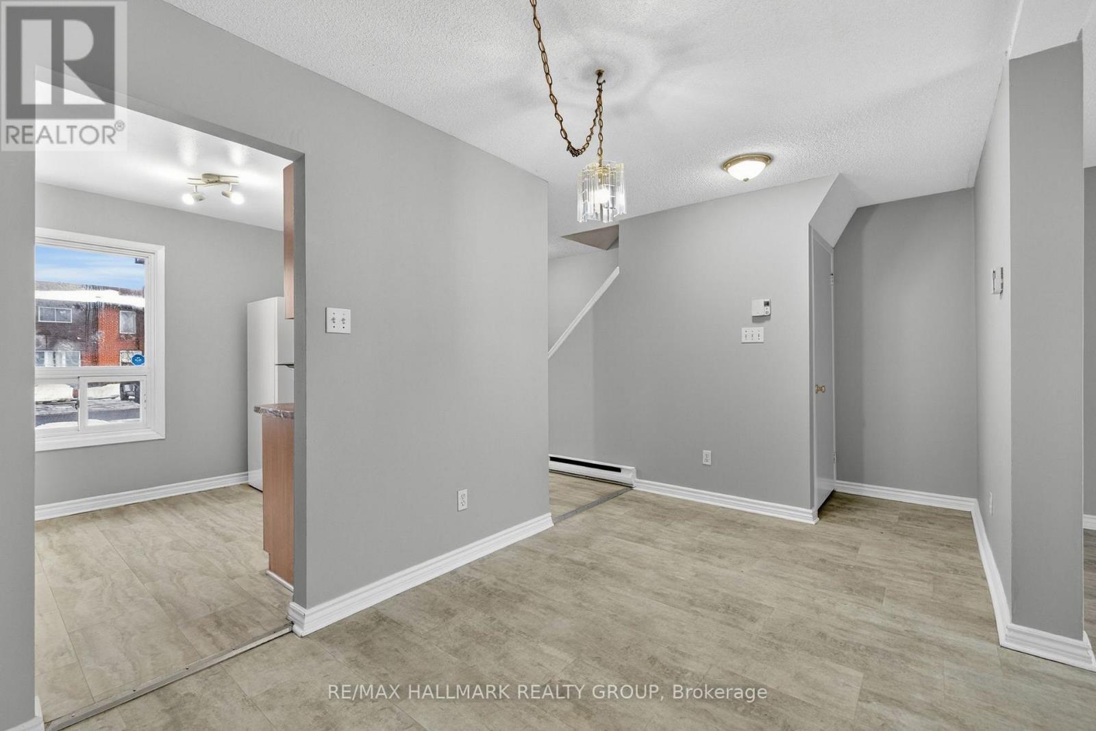 3219 Stockton Drive, Ottawa, Ontario  K1T 1S3 - Photo 8 - X13069050