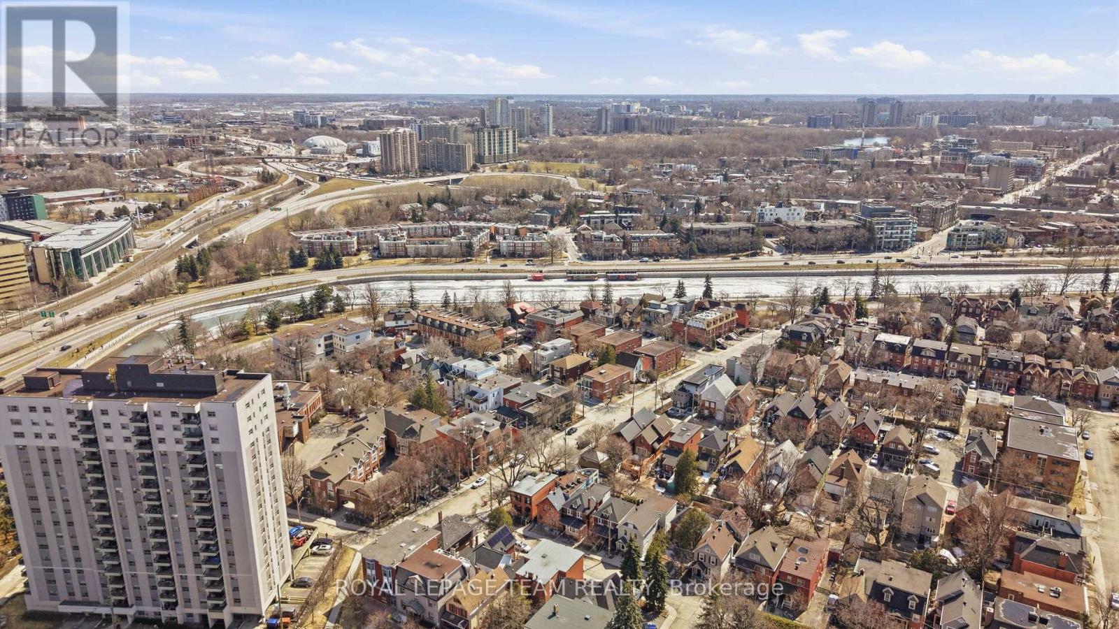 10 Lewis Street, Ottawa, Ontario  K2P 0S3 - Photo 36 - X13069308