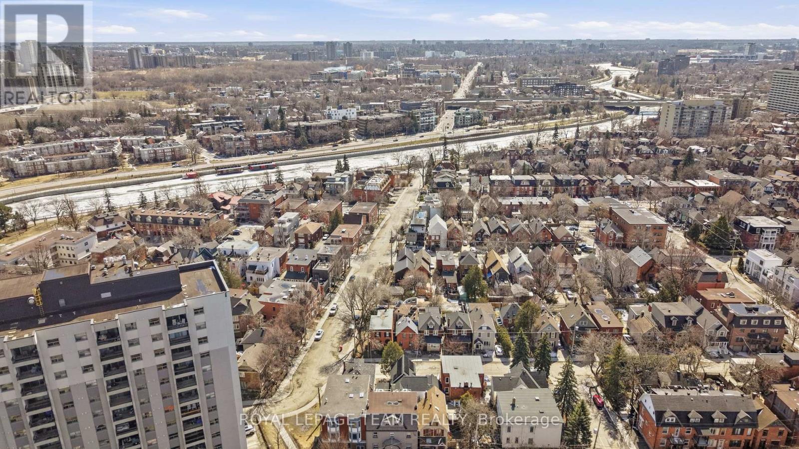 12 Lewis Street, Ottawa, Ontario  K2P 0S3 - Photo 27 - X13069314