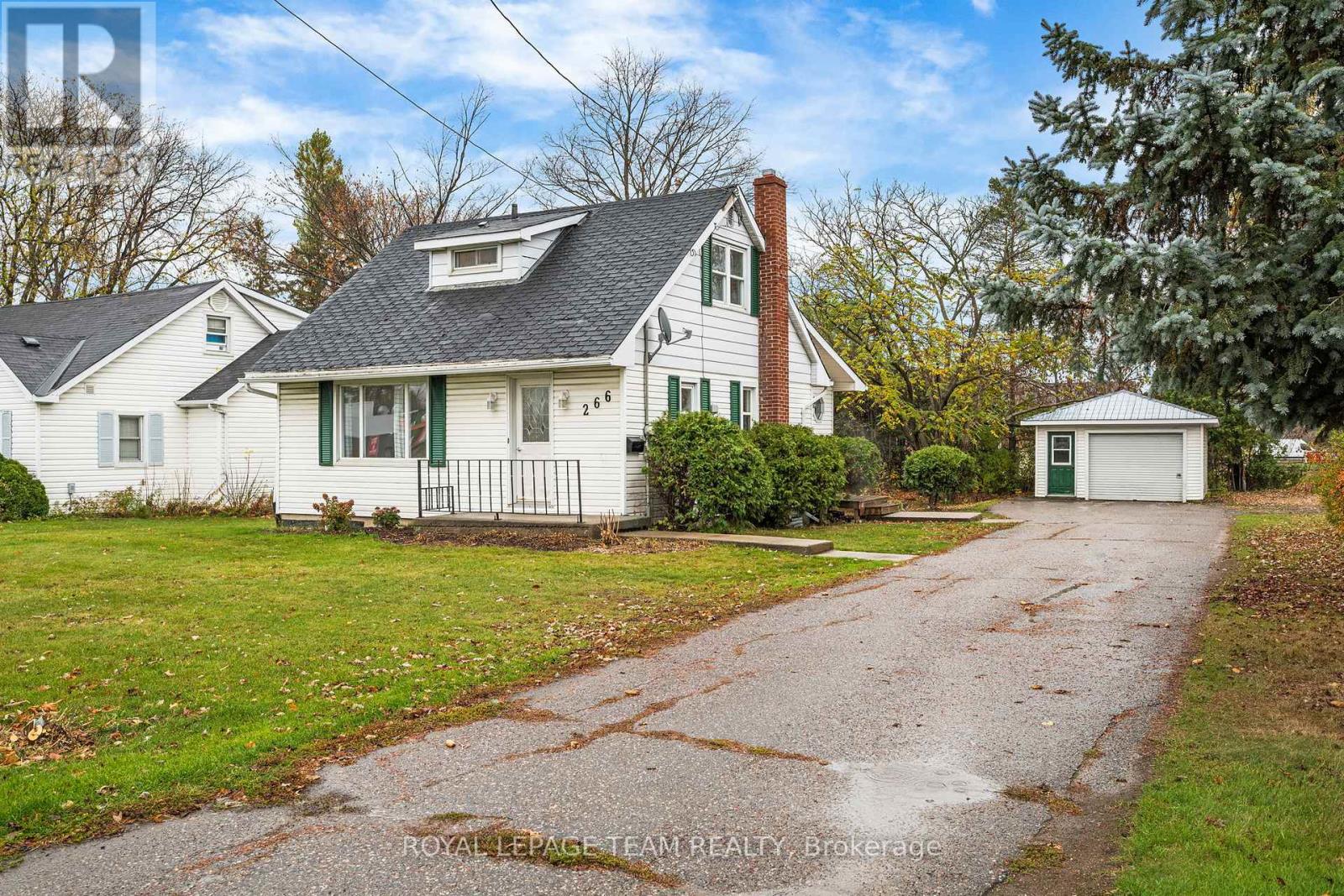 266 DANIEL STREET S, Arnprior, Ontario