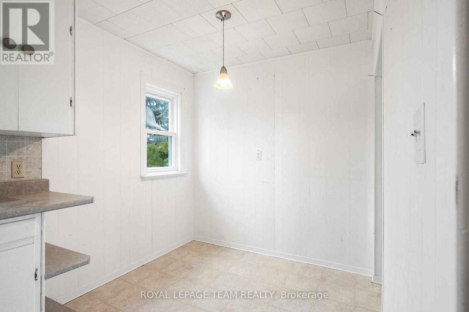 266 Daniel Street S, Arnprior, Ontario  K7S 2M2 - Photo 15 - X13070712