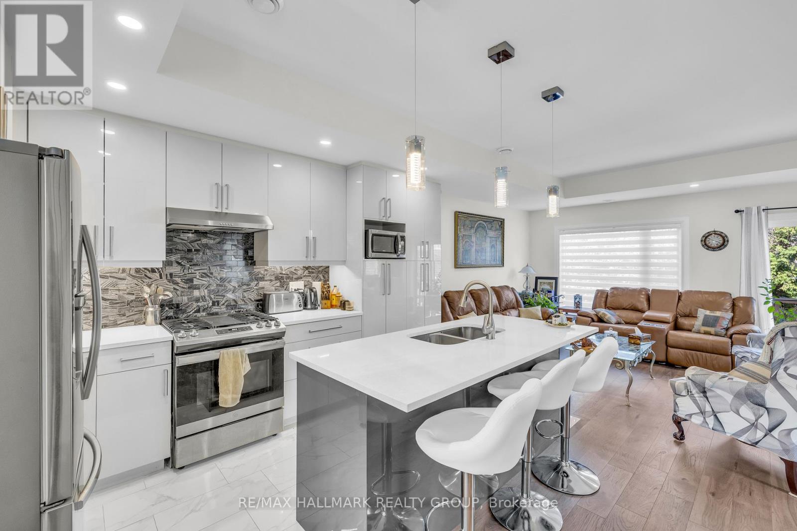 163 Longpre Street, Ottawa, Ontario  K1L 7J5 - Photo 7 - X13071158