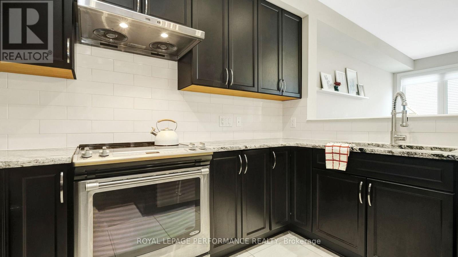 338 Alasken Drive, Ottawa, Ontario  K1T 0M4 - Photo 9 - X13071480