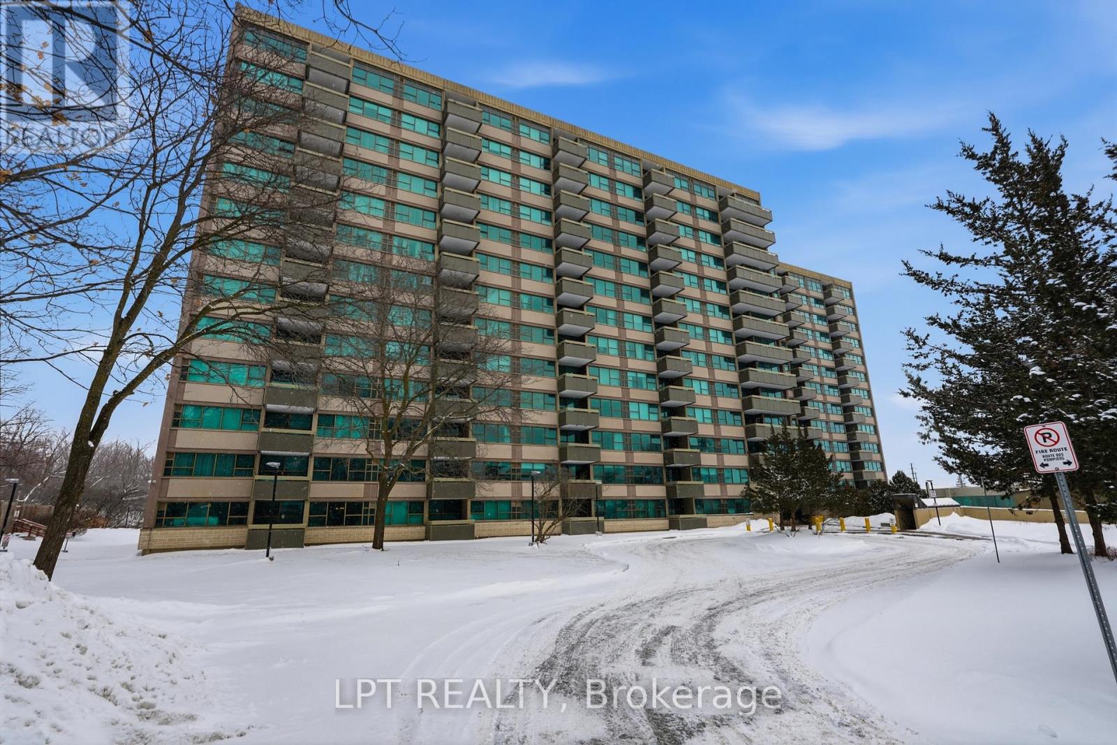 1112 - 555 BRITTANY DRIVE, Ottawa, Ontario