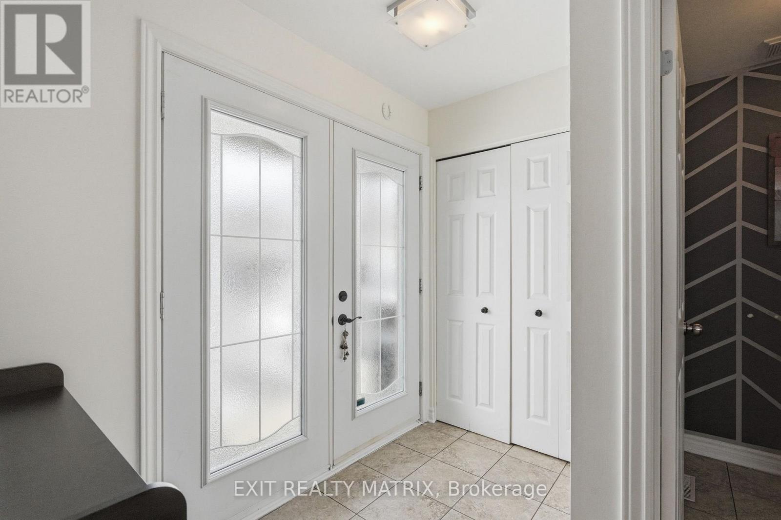 388 Quartz Avenue, Clarence-Rockland, Ontario  K4K 0C7 - Photo 3 - X13071872