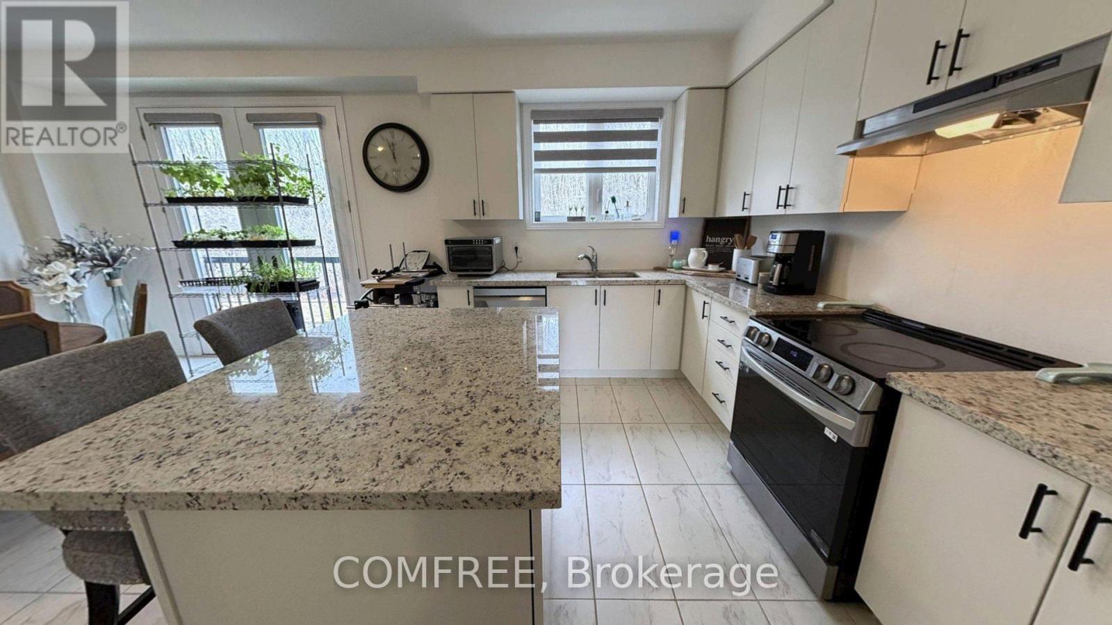45 Del Ray Crescent, Wasaga Beach, Ontario  L9Z 0N8 - Photo 6 - S13072532
