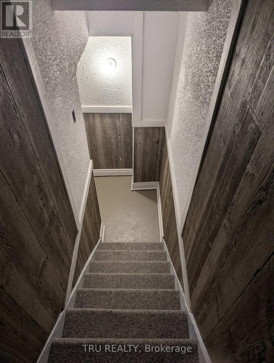 369 Mockingbird Drive, Ottawa, Ontario  K1E 2A6 - Photo 22 - X13072498