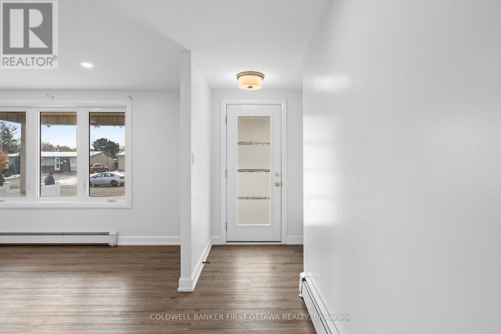 351 Amiens Street, Ottawa, Ontario  K1E 1P1 - Photo 2 - X13073024