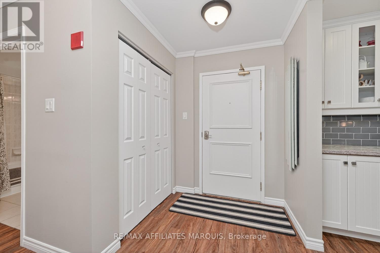 104 - 10 Armstrong Drive, Smiths Falls, Ontario  K7A 5H8 - Photo 2 - X13076590