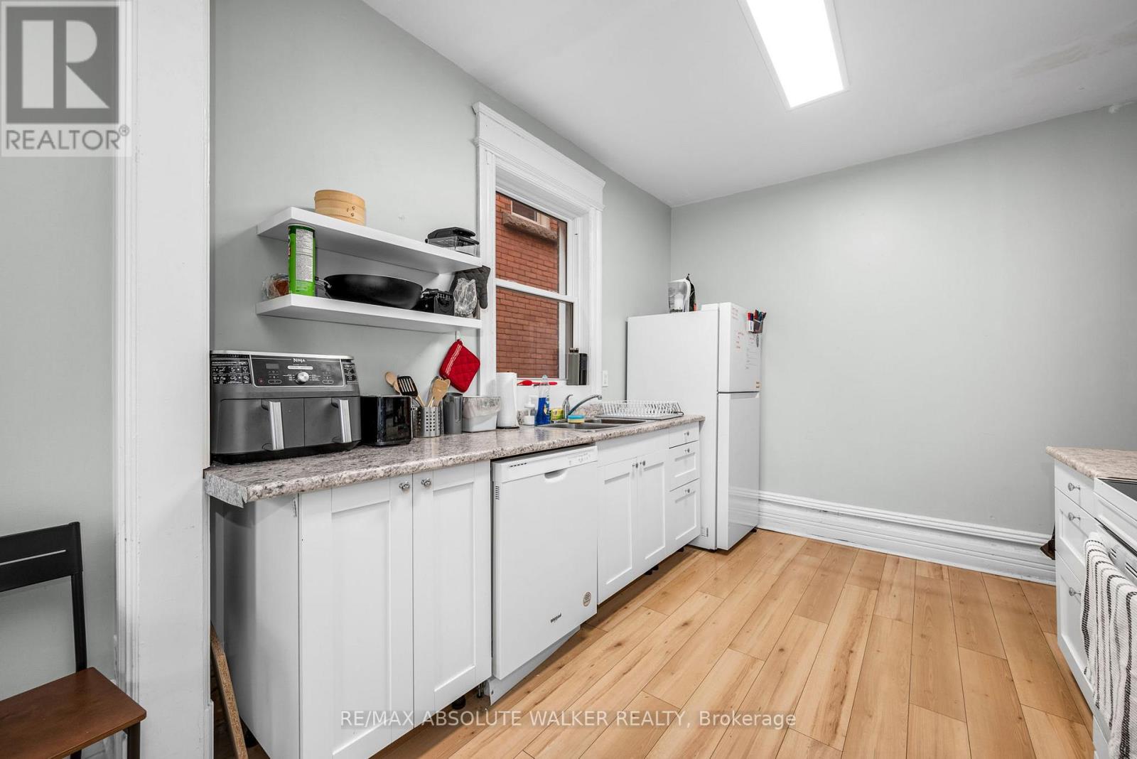 141 Primrose Avenue, Ottawa, Ontario  K1R 6M4 - Photo 11 - X13076850